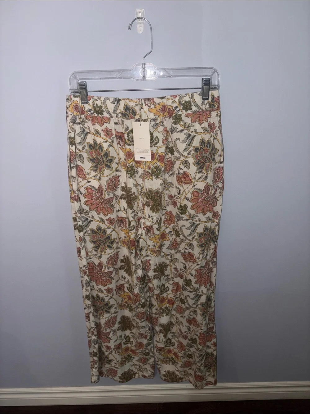NWT Mango Cream Floral Wide Legged Trousers with Rust and Olive Motif